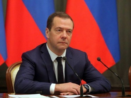 Medvedev Zelenskini və Aİ rəhbərliyini bu sözlərlə təhqir etdi