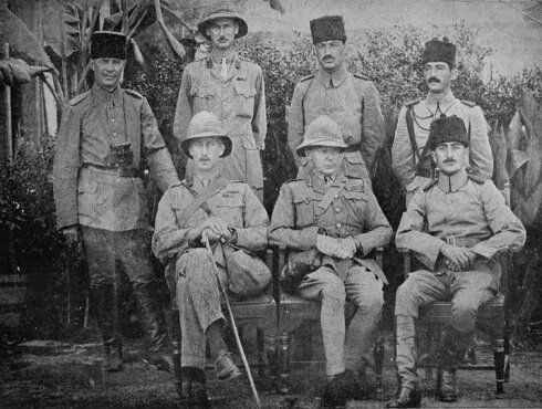 “Böyük Britaniyanın hərb tarixində ən miskin kapitulyasiya”