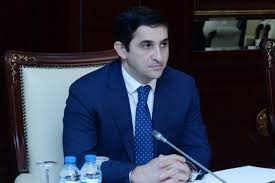 Fərid Əhmədovun işçiləri narazılıq yaradır -