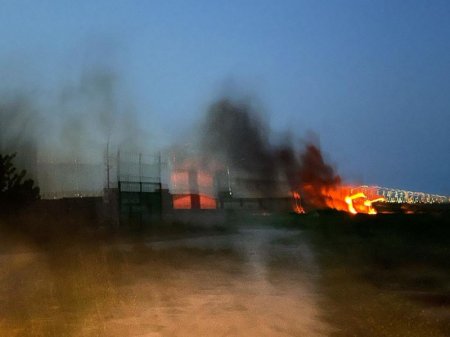 Bakıda ekologiyaya daha bir zərbə - Quşçuluq təsərrüfatının tullantıları yaşayış evlərinin yanına yandırılır