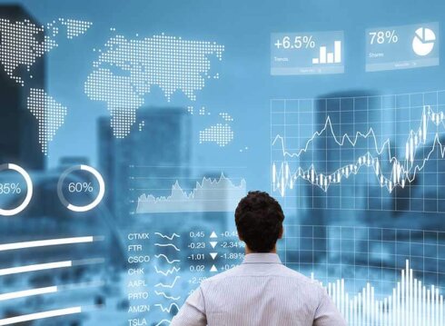 İqtisadiyyatımıza kredit qoyuluşu 15% artıb