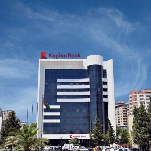 KAPİTAL BANK müştərini rəsmən soyur - Bunun başqa ADI YOXDUR...