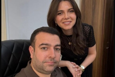 Yeni direktor məktəbi telefonla idarə edir