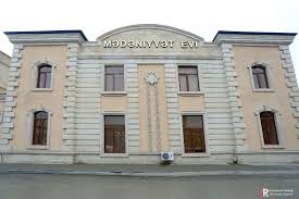 “Qapalı Mədəniyyət Evi, açıq bazar... -