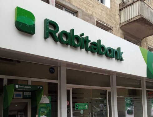 Əmanətçilər pullarını “Rabitəbank”dan çıxarır -