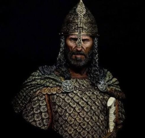Səlahəddin Əyyubi Azərbaycan türküdür və tayfa adları da qurdlar tayfasıdır.