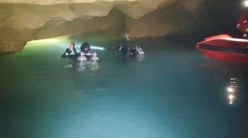 Dalış zamanı azıb, 5 gün sualtı mağarada qalan dalğıc son anda xilas edildi - FOTO