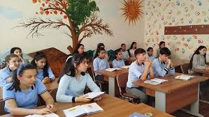 Məktəblər 12 illik olmalıdır, yoxsa inkişaf olmayacaq - EKSPERT