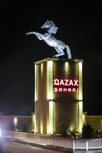 Qazax İcra başçısının "sevimli" küçələri var - Qazaxda eyni yollar 2 il sonra yenə təmir olunur