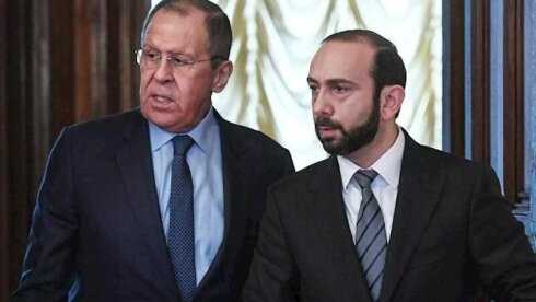 Mirzoyanla Sergey Lavrov arasında telefon danışığı olub