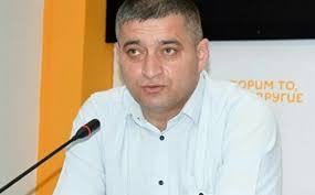 "Hansı əsaslarla təsviri incəsənət müəlliminə texnologiya dərsi veriləcək?" - Elşən Qafarov SUAL EDİR