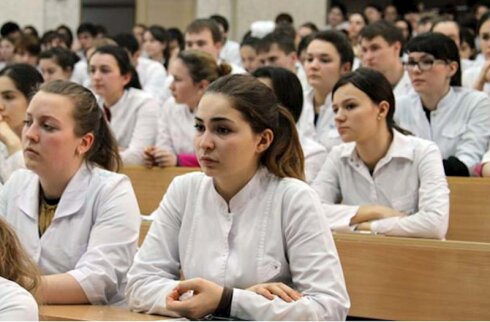 Həkim olmaq istəyənlər üçün təhsilhaqqı artırılıb — 6500 manat (YENİLƏNİB)