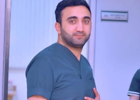 Fərid Bayramov həkim olmasa belə əməliyyat edir?
