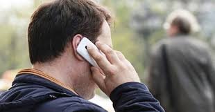 Telefonla danışmaq vərdişi ictimai mədəniyyəti dəyişir, səssizlik arxa plana keçir