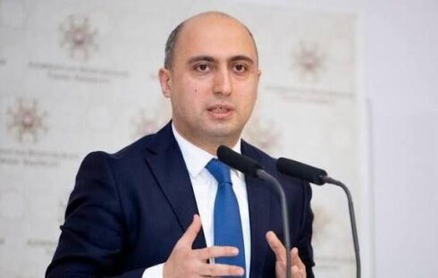 Emin Əmrullayev 63 min funt ödənişin mənbəyini hələ də açıqlamayıb