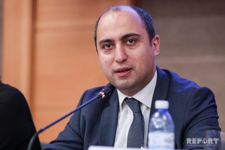 Əmrullayevin gizli "kitab oyunu":