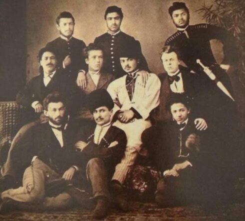 Şuşa bəyləri: pambıq bəyləri, quru bəylər.