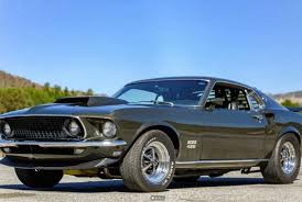 Nadir "Ford Mustang" avtomobili hərraca çıxarılıb